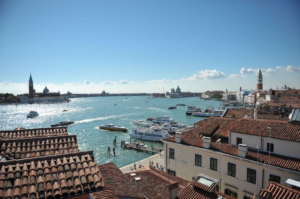 Hotel Gabrielli Venezia - Starhotels Collezione Exterior photo The Venetian Lagoon