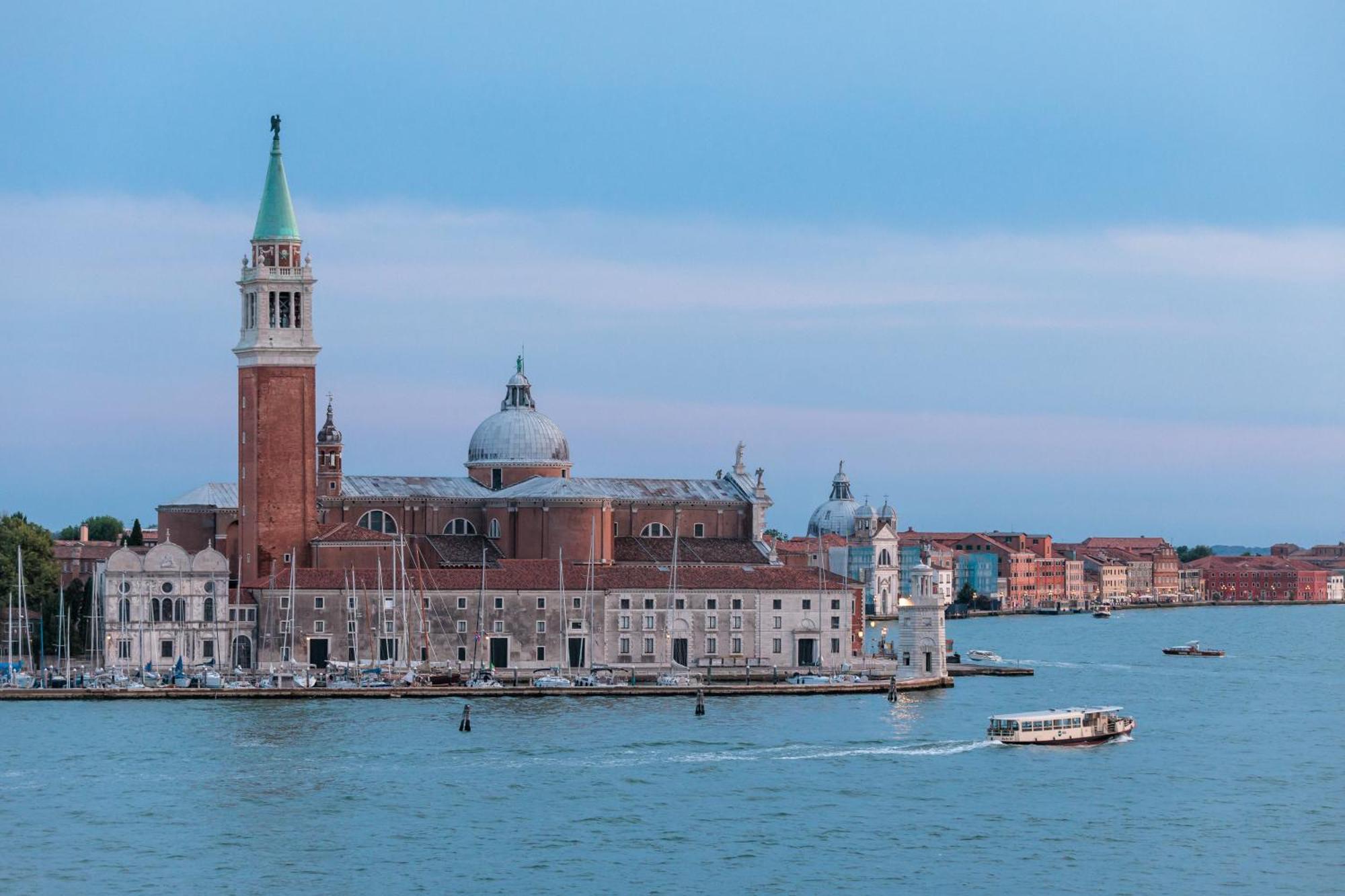 Hotel Gabrielli Venezia - Starhotels Collezione Exterior photo The church of San Giorgio Maggiore