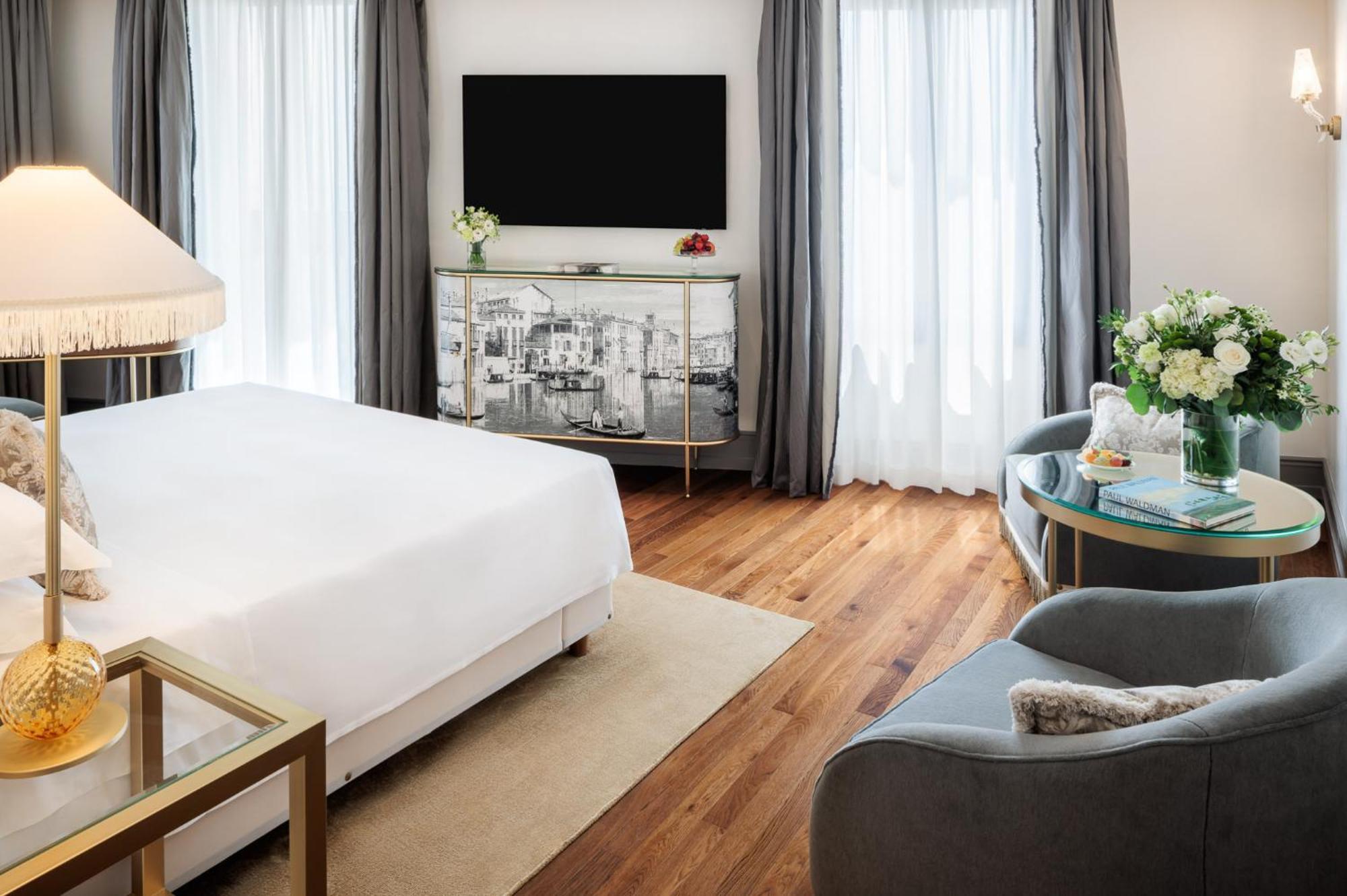 Hotel Gabrielli Venezia - Starhotels Collezione Room photo A room at the Hotel de la Paix